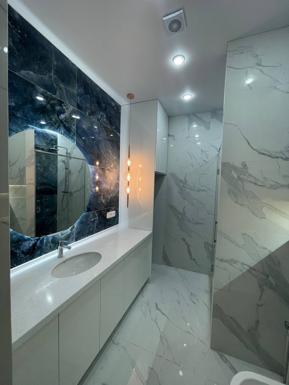 ДМИТРИЙ ХАМАНОВ