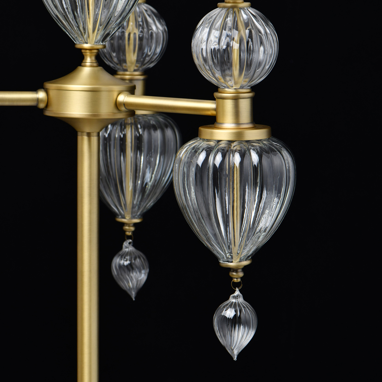 Картинка Торшер Chiaro Оделия 1 619041503