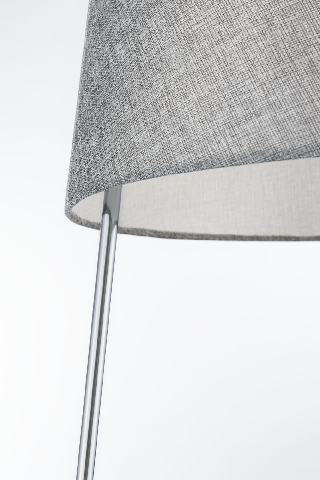 Картинка Торшер Maytoni Bergamo MOD613FL-01B