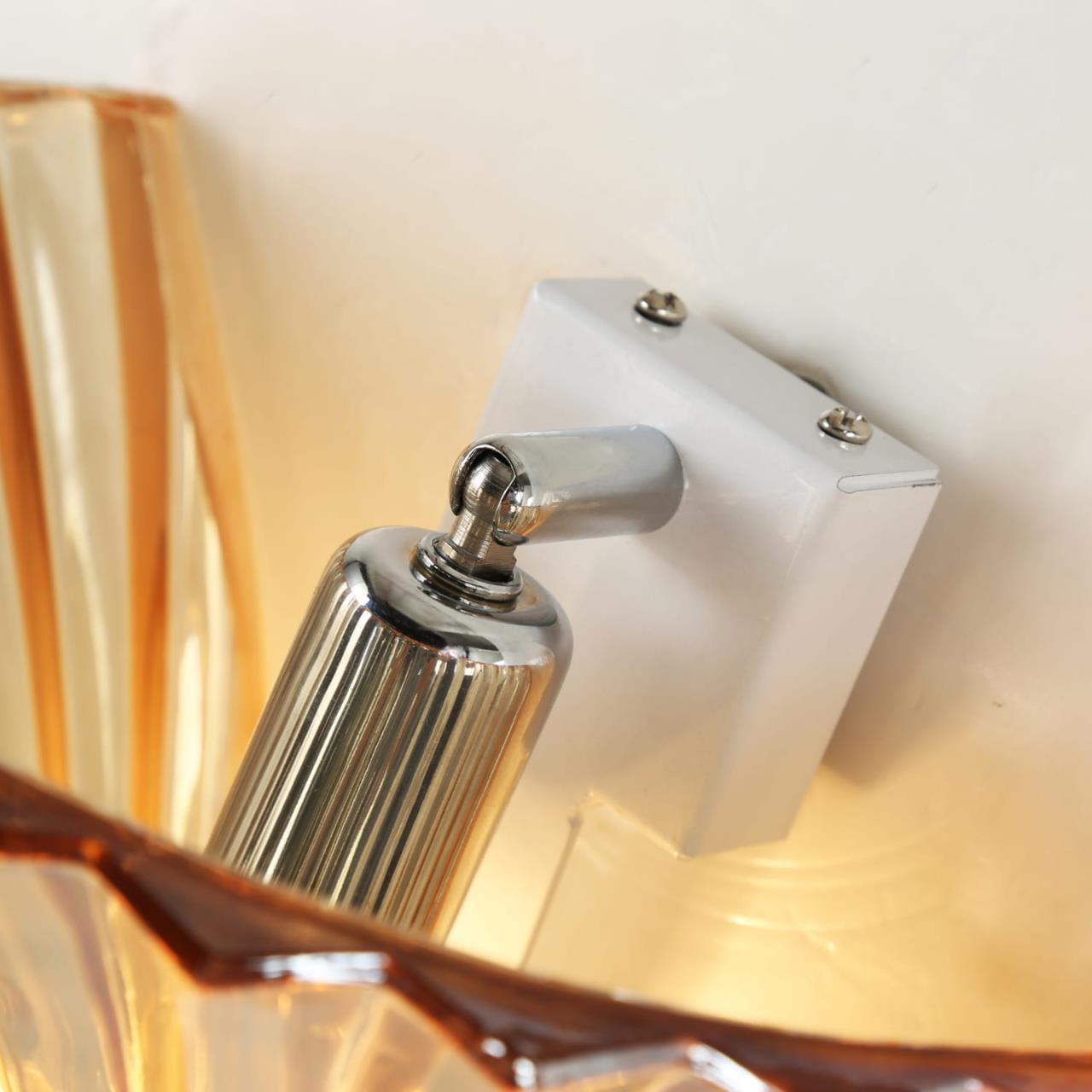 Картинка Настенный светильник Favourite Iris 1697-1W