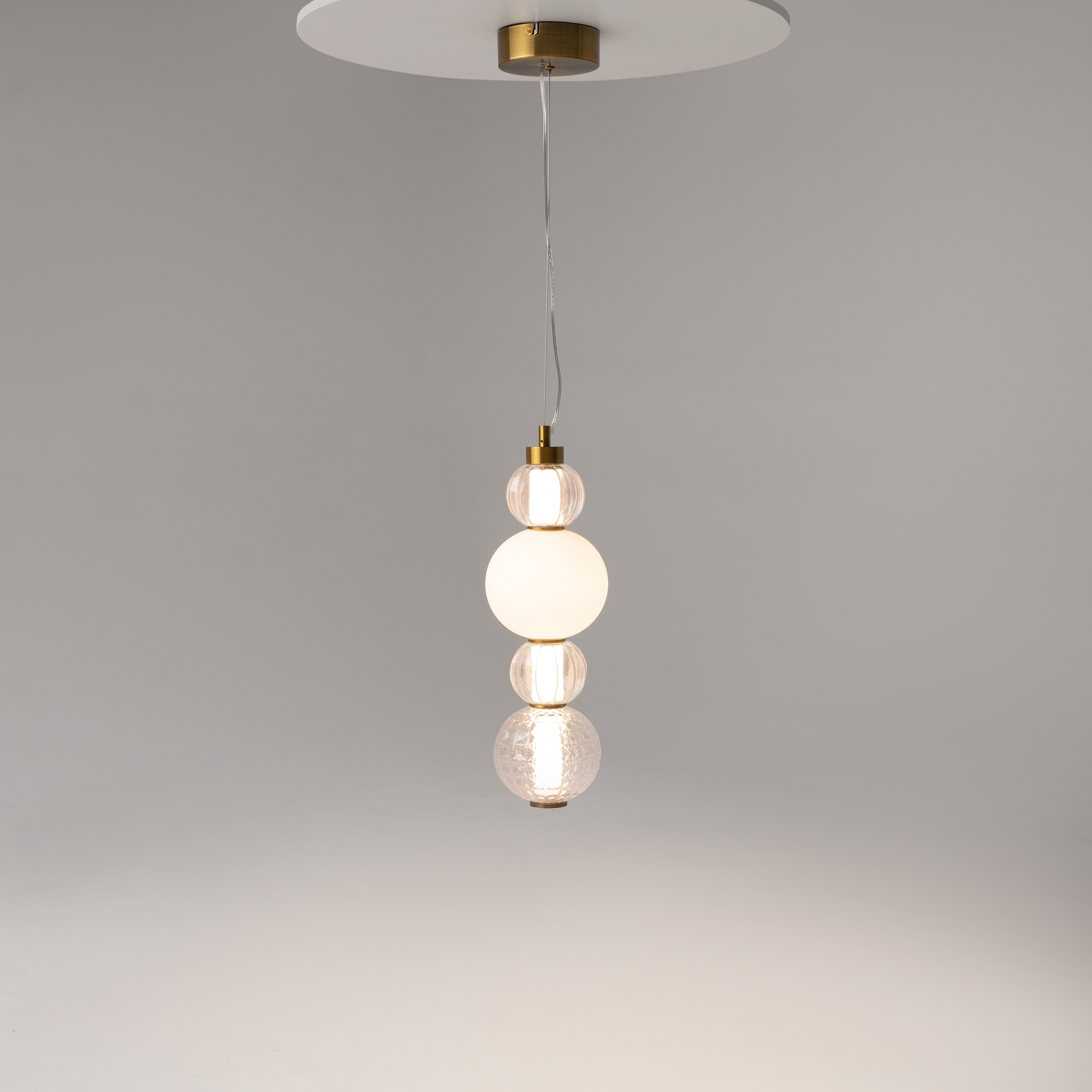 Картинка Подвесной светильник Maytoni P069PL-L17G3K