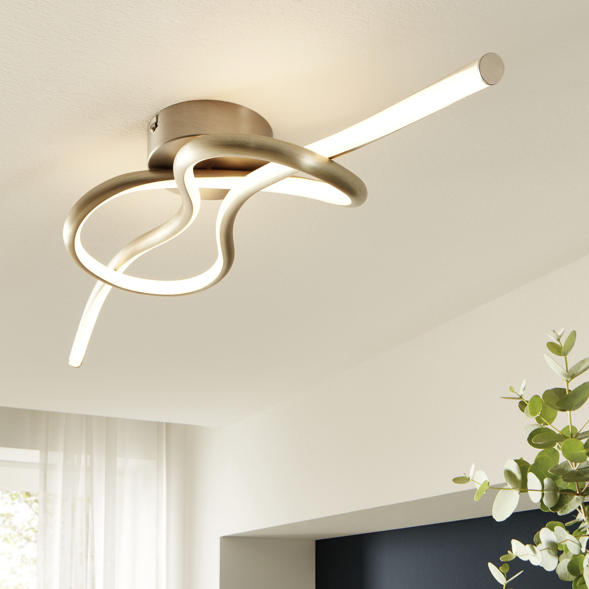 Картинка Потолочный светодиодный светильник Eglo Novafeltria 97937