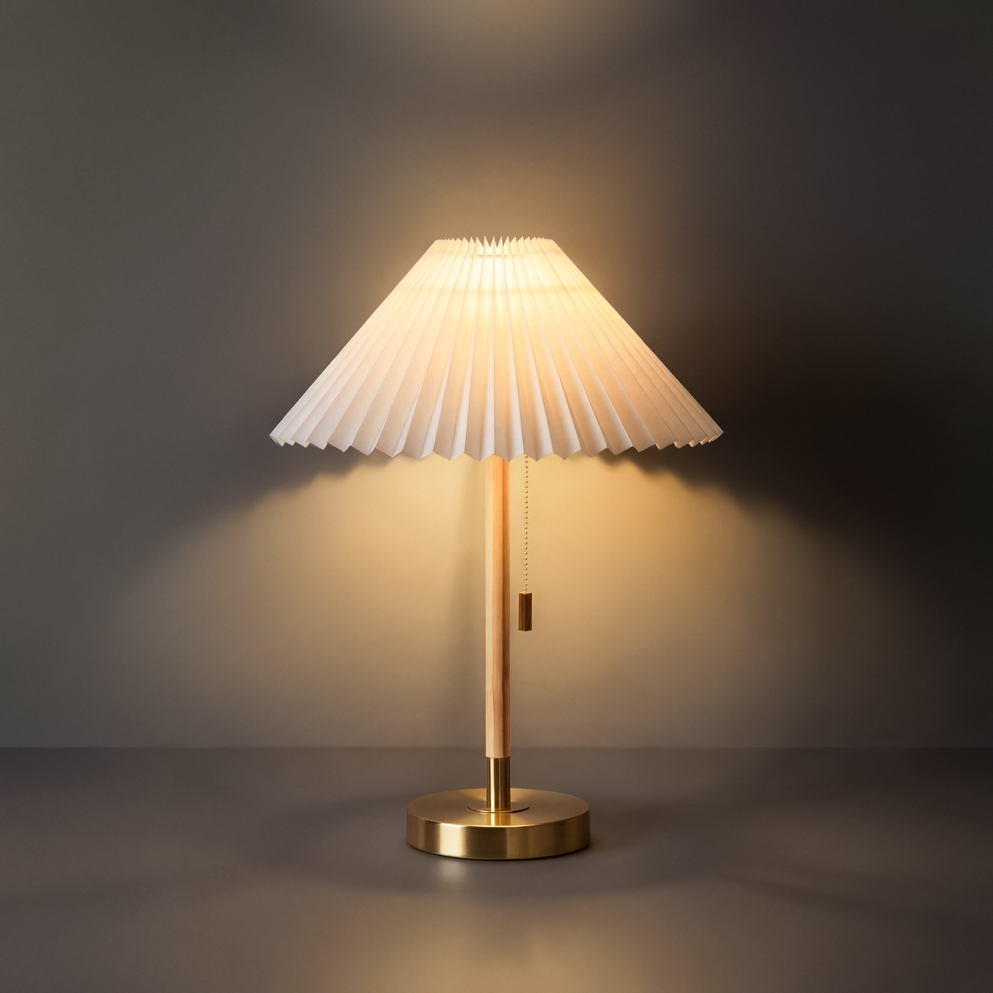 Картинка Настольный светильник Freya FR5533TL-01BS