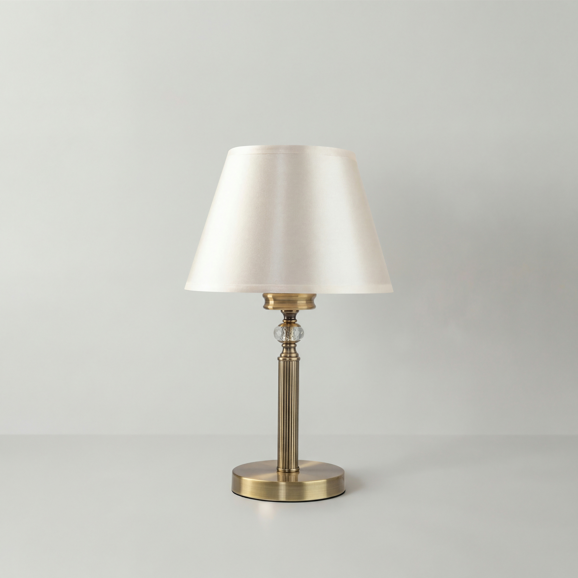 Картинка Настольная лампа Freya Alessandra FR2016TL-01BZ