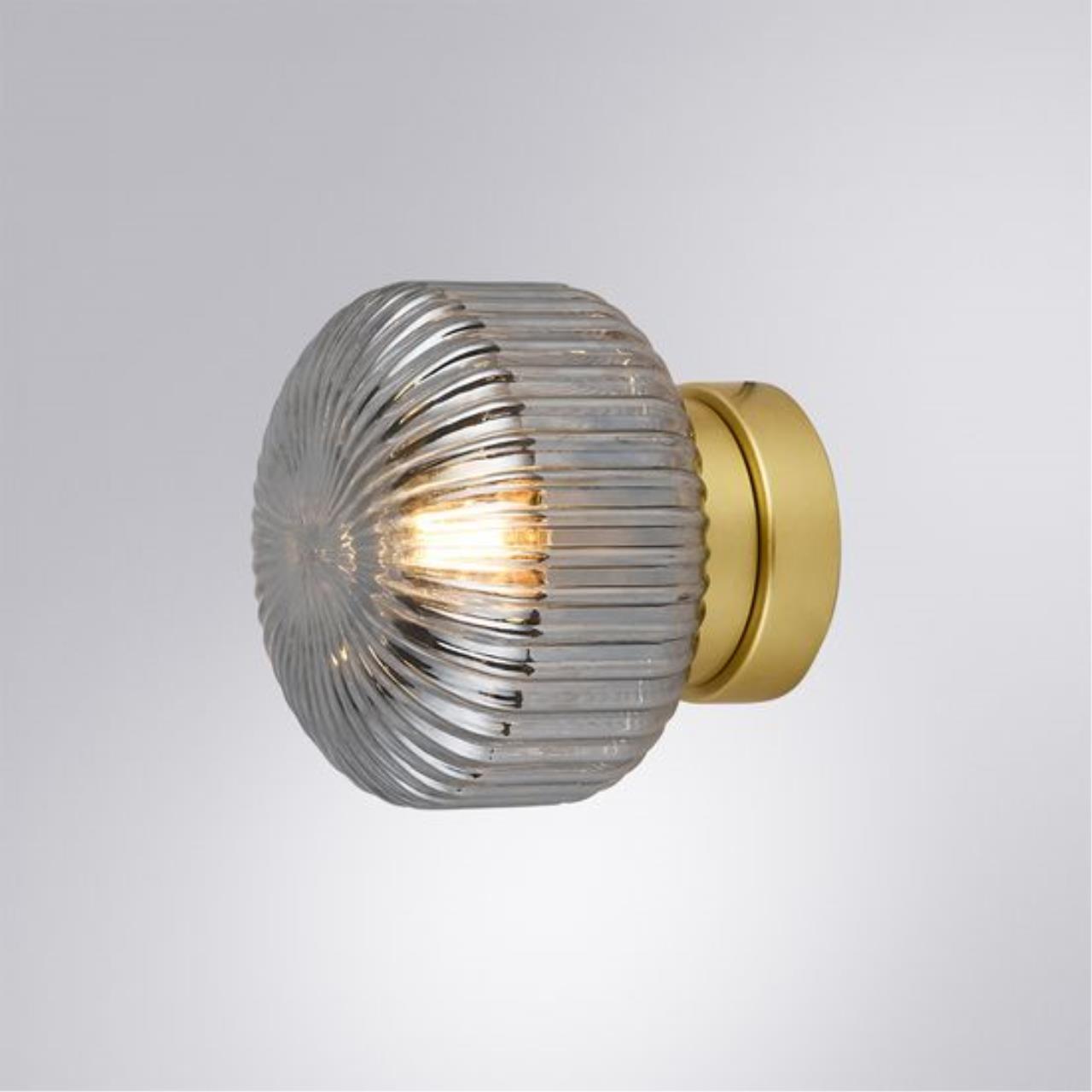 Картинка Настенный светильник Arte Lamp HAMAL A6170AP-1GO