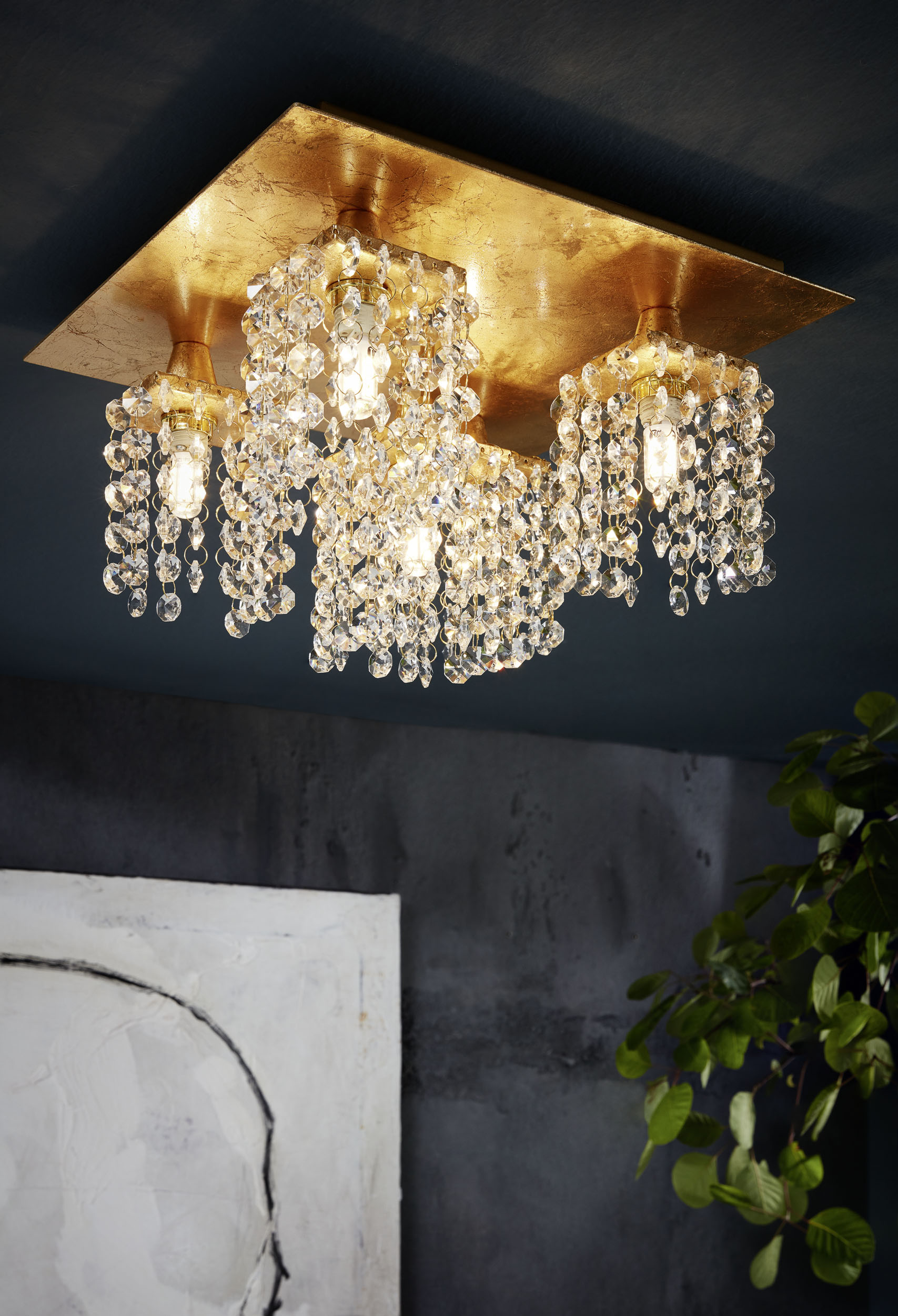 Картинка Потолочная люстра Eglo Pyton Gold 97721