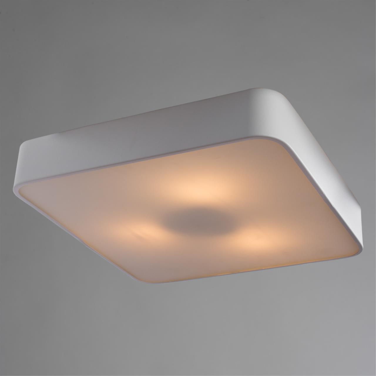Картинка Потолочный светильник Arte Lamp Cosmopolitan A7210PL-3WH