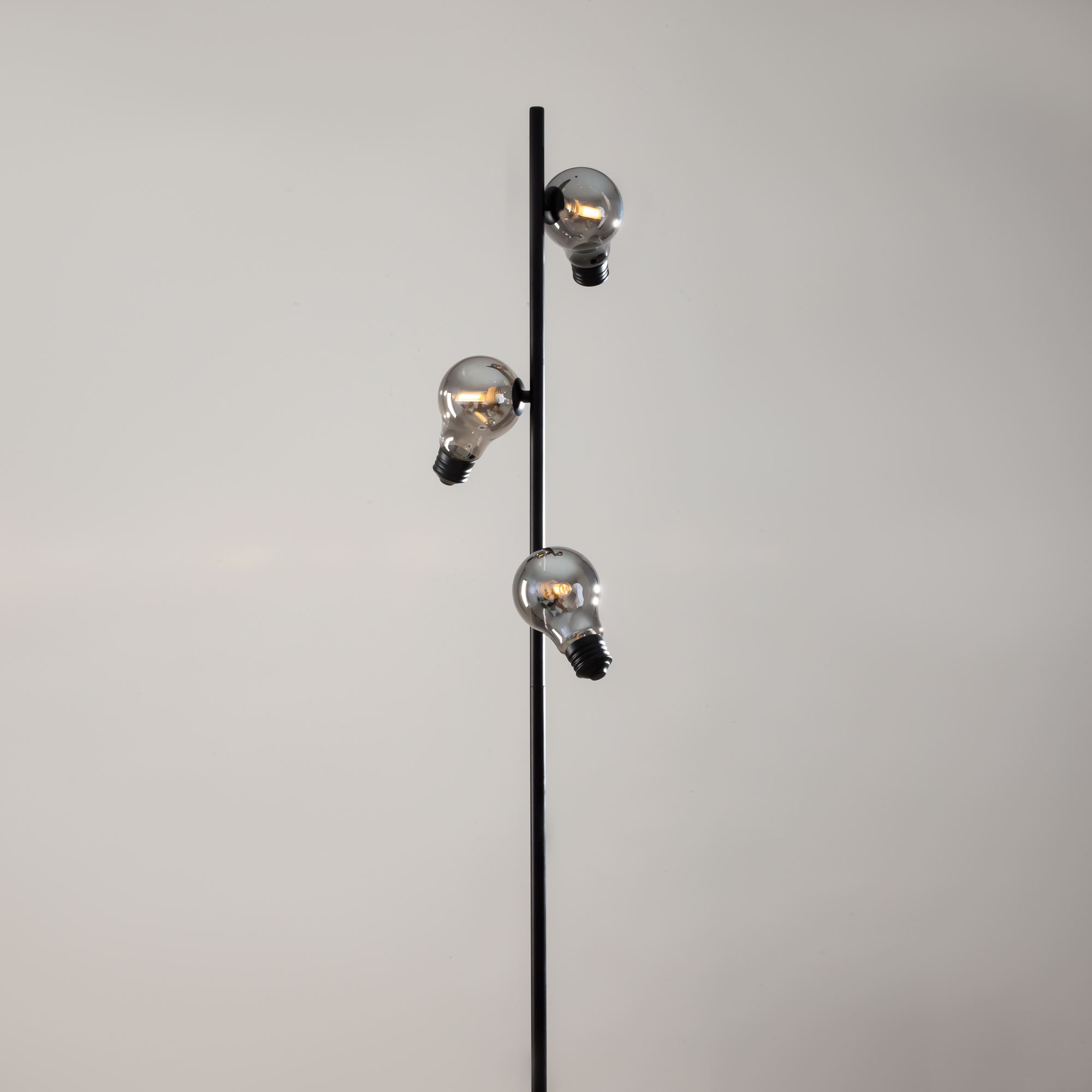 Картинка Напольный светильник (торшер) Freya FR5372FL-03B