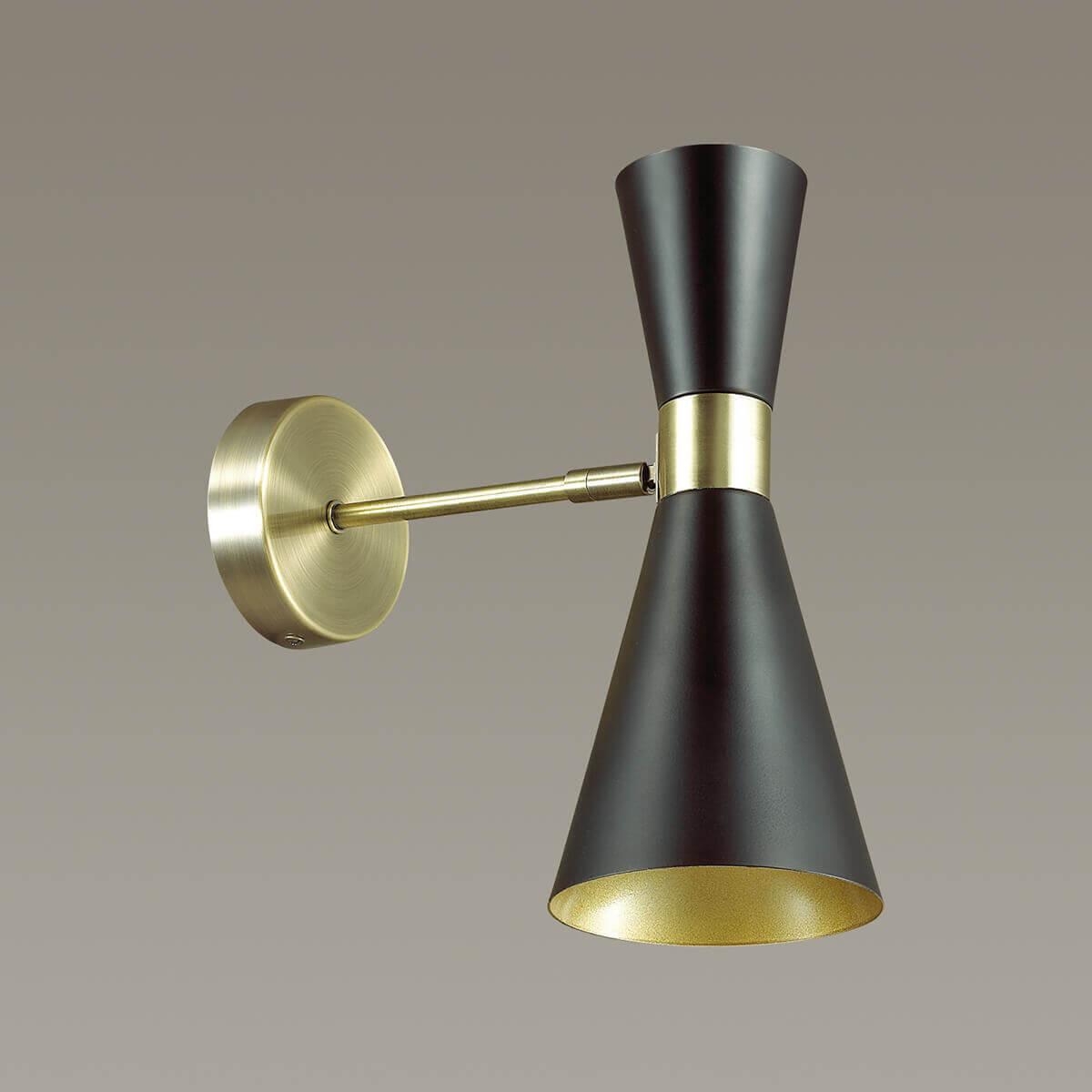 Картинка Бра Lumion Moderni Quinn 3662/1W