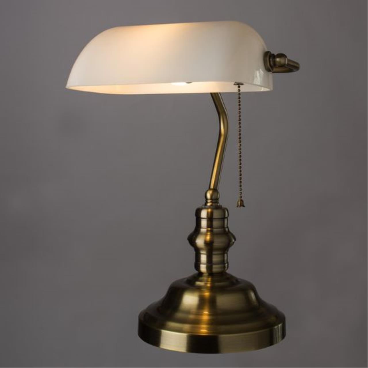 Картинка Настольная лампа Arte Lamp Banker A2493LT-1AB