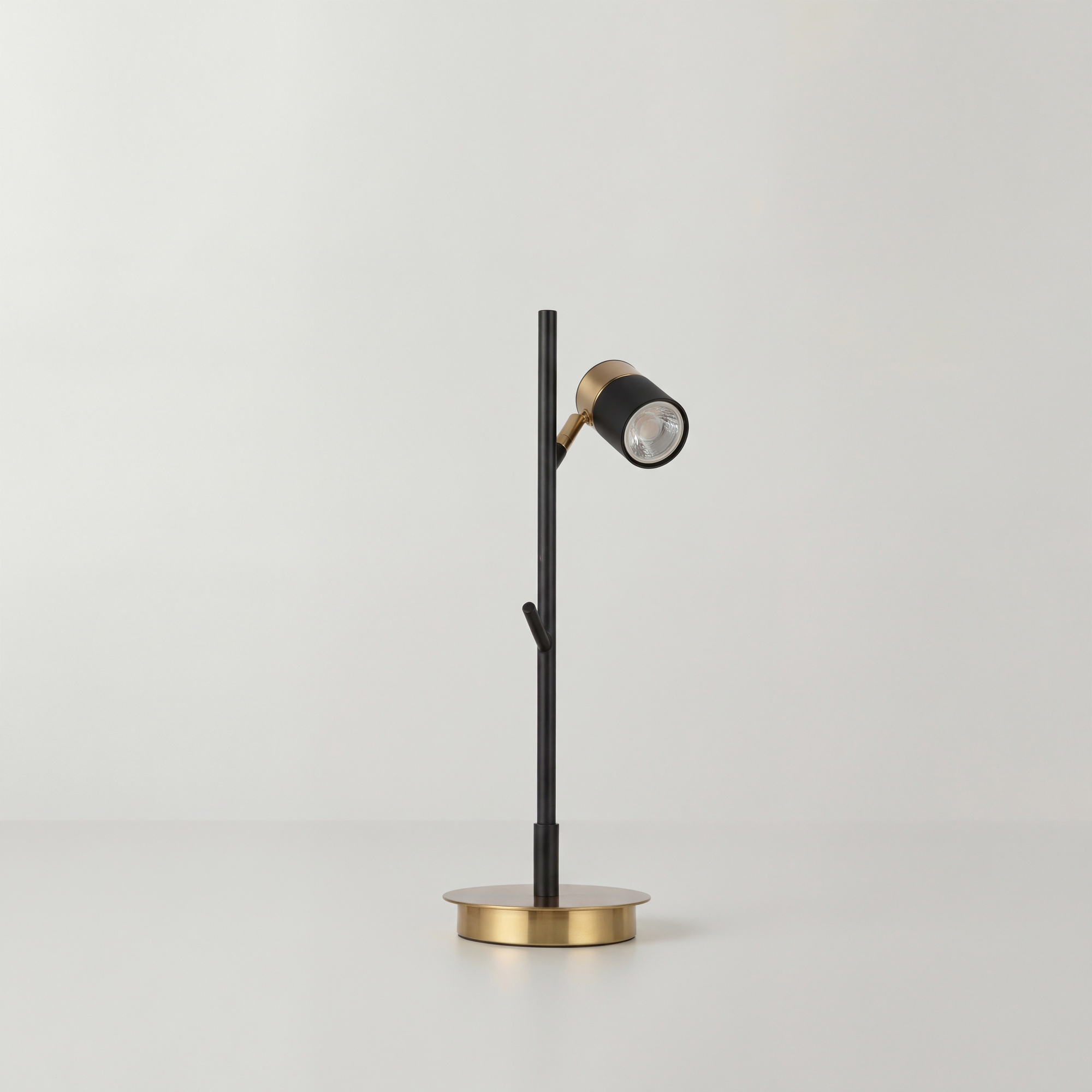 Картинка Настольный светильник Freya FR5201TL-01B