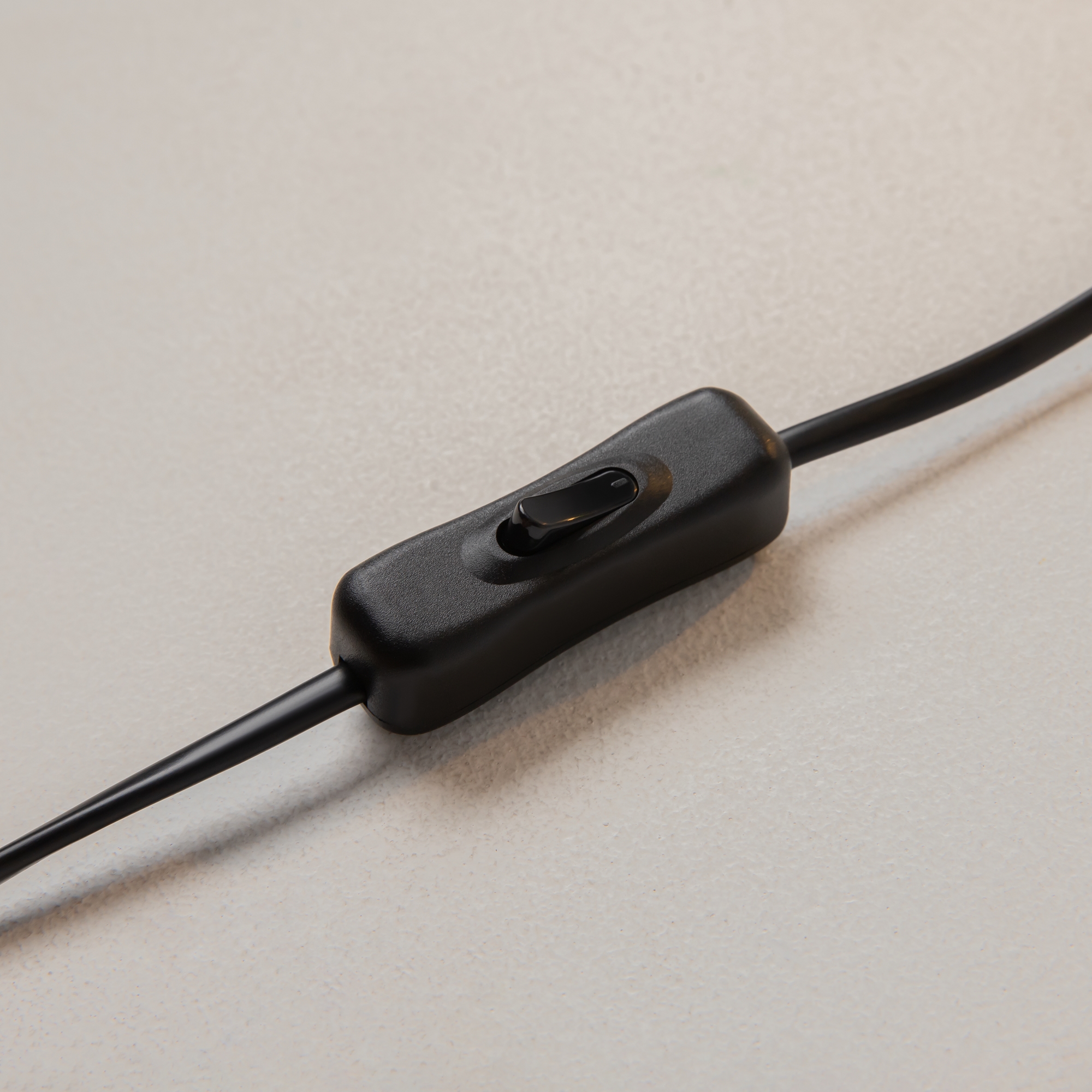 Картинка Настольная лампа Maytoni Kiwi Z153-TL-01-BS