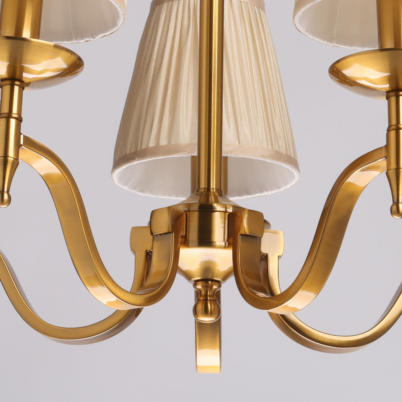 Картинка 444012205 Вирджиния 5*40W E14 220 V люстра