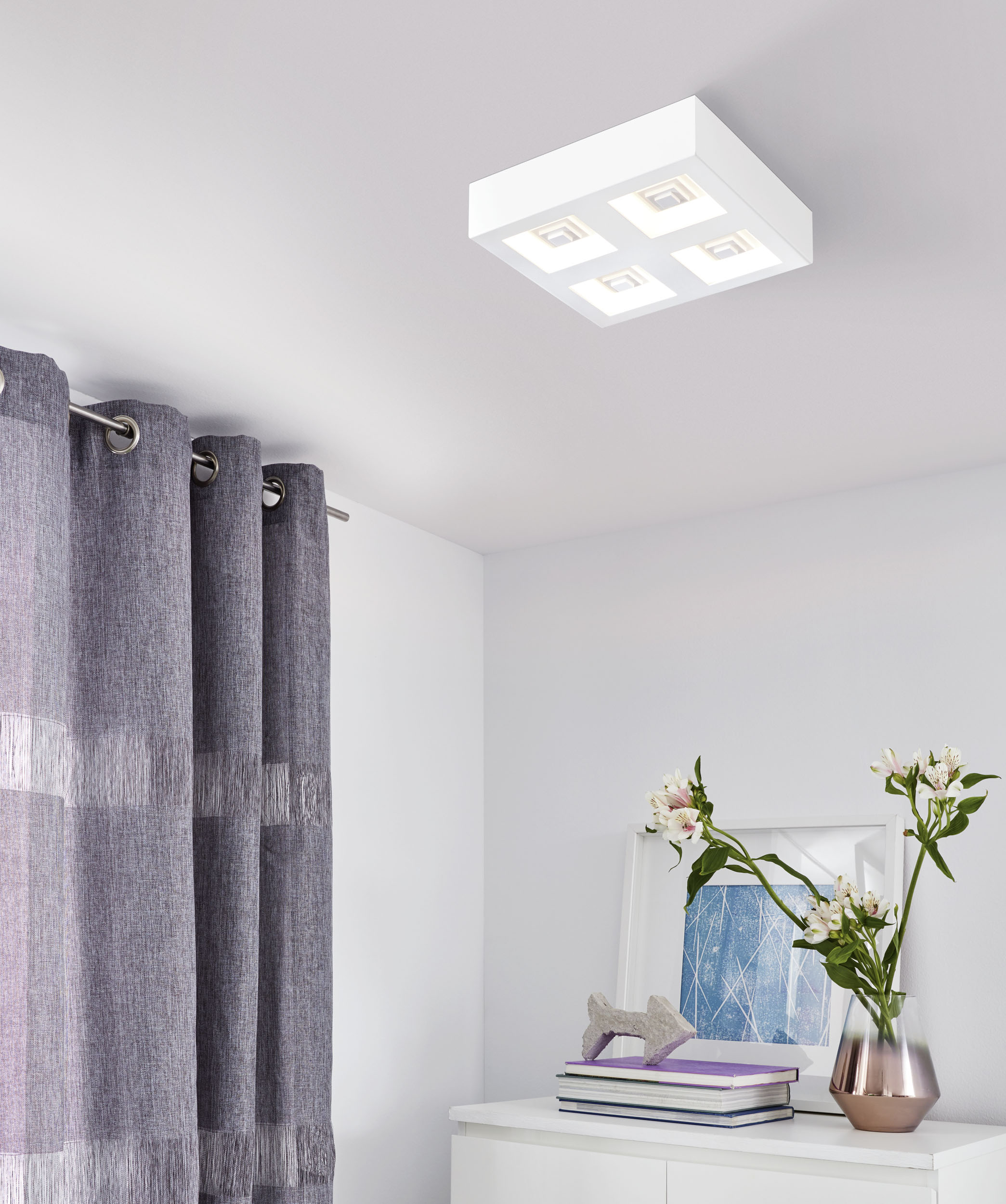 Картинка Потолочный светодиодный светильник Eglo Ferreros 96794