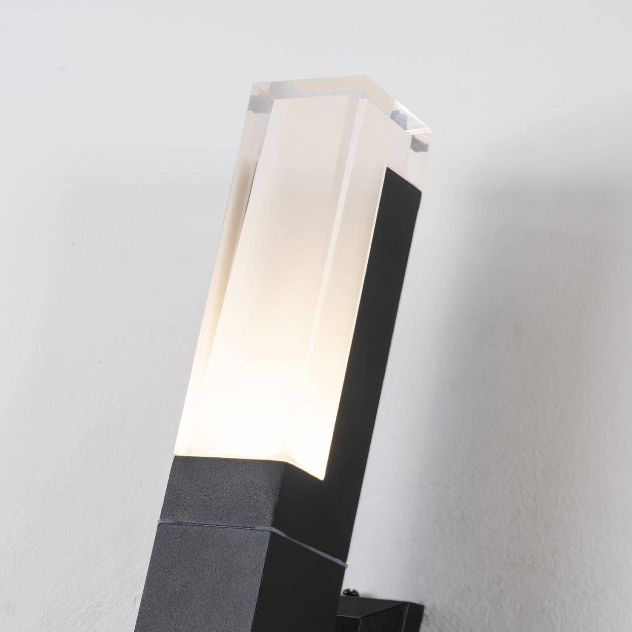 Картинка Уличный настенный светодиодный светильник Favourite Pillar 2861-1W