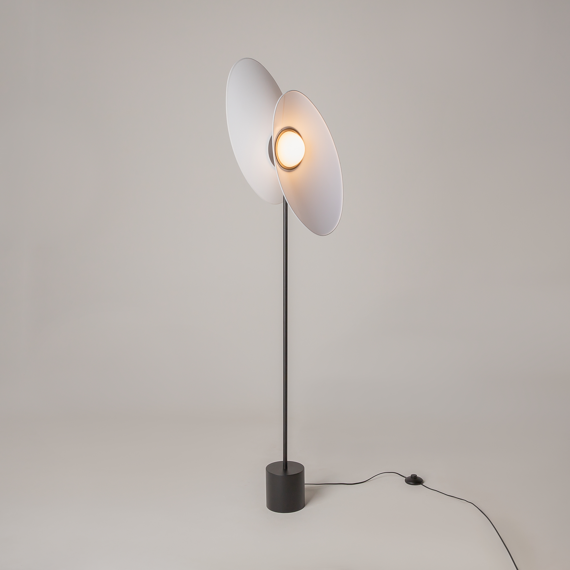 Картинка Напольный светильник (торшер) Maytoni MOD396FL-L10W3K