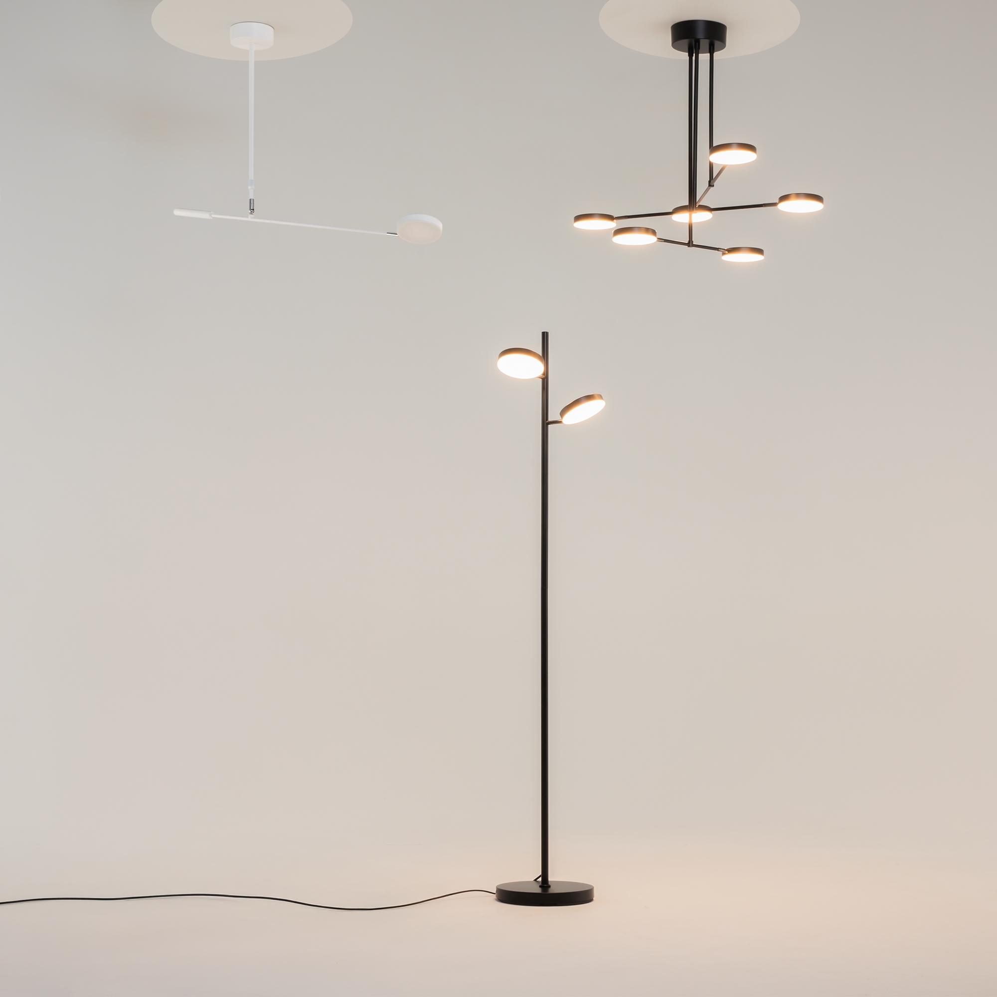 Картинка Напольный светильник (торшер) Maytoni MOD070FL-L12B3K