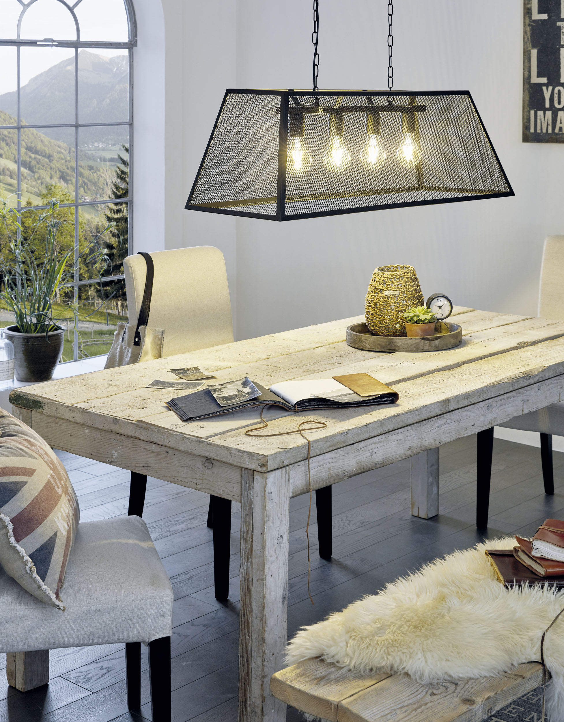 Картинка Подвесная люстра Eglo Amesbury 49799