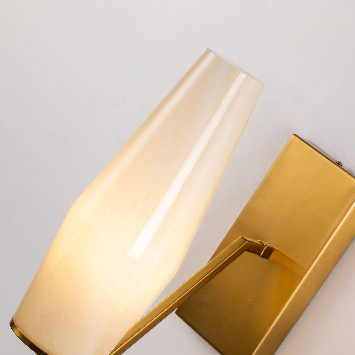 Картинка Бра Favourite Figuris 2872-1W