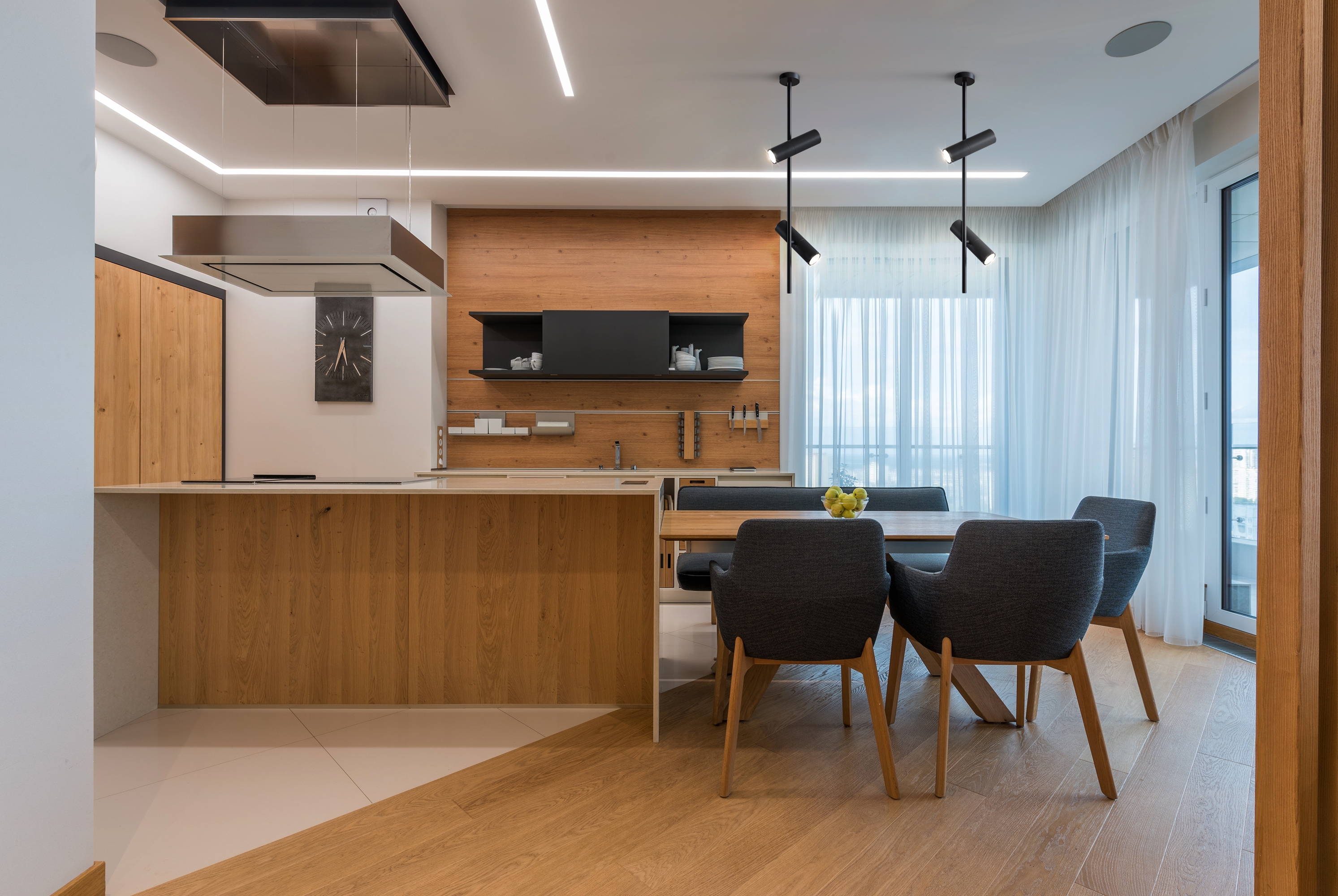 Картинка Подвесной светильник Maytoni Elti C021CL-02B