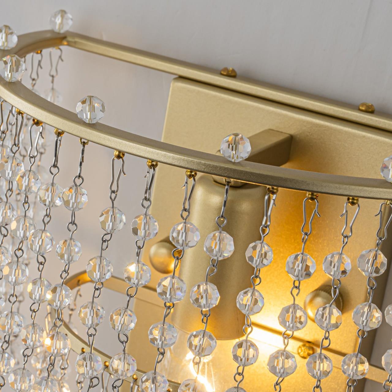 Картинка Бра Favourite 4762-1W Fringe