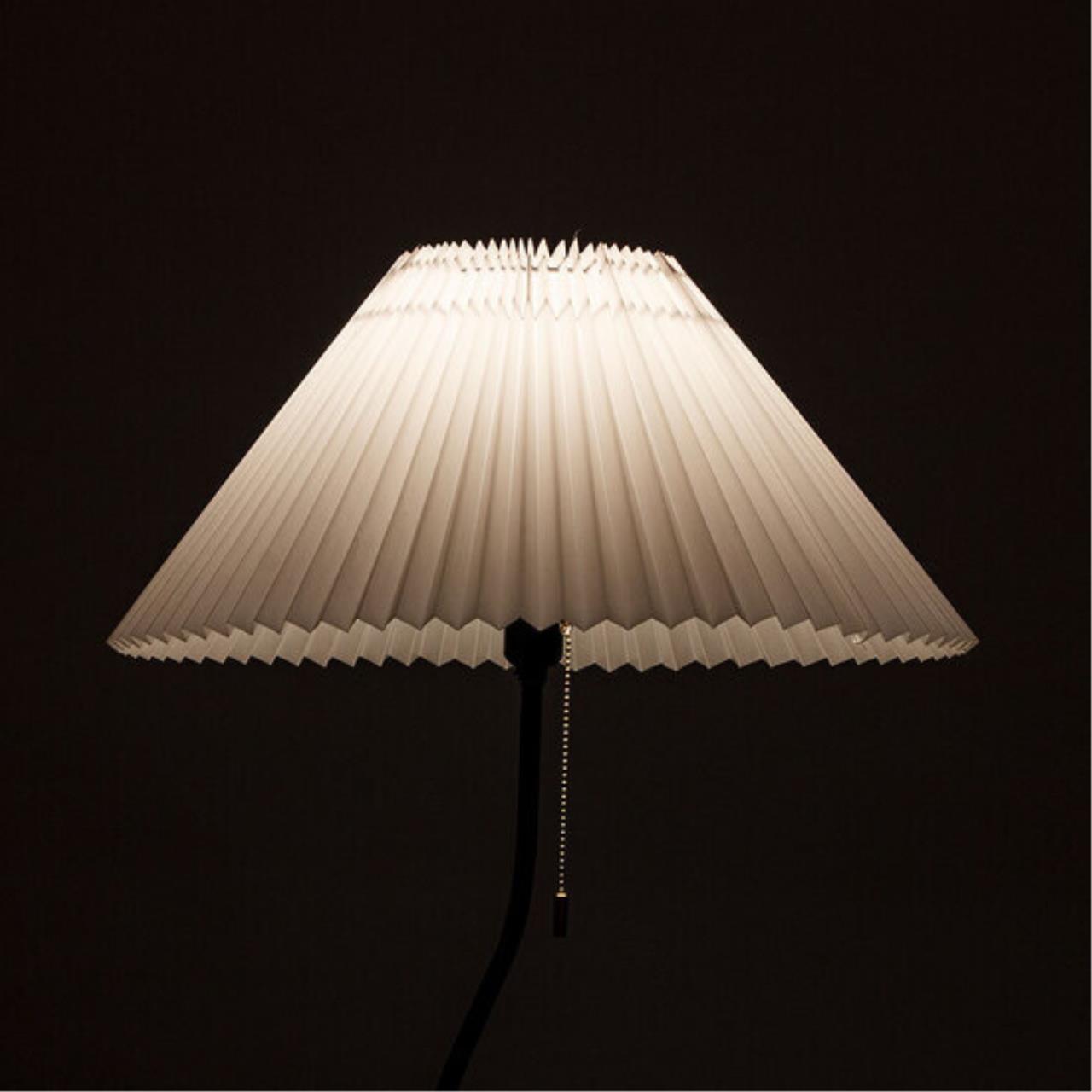 Картинка Торшер Arte Lamp AGATHA A5069PN-1BK