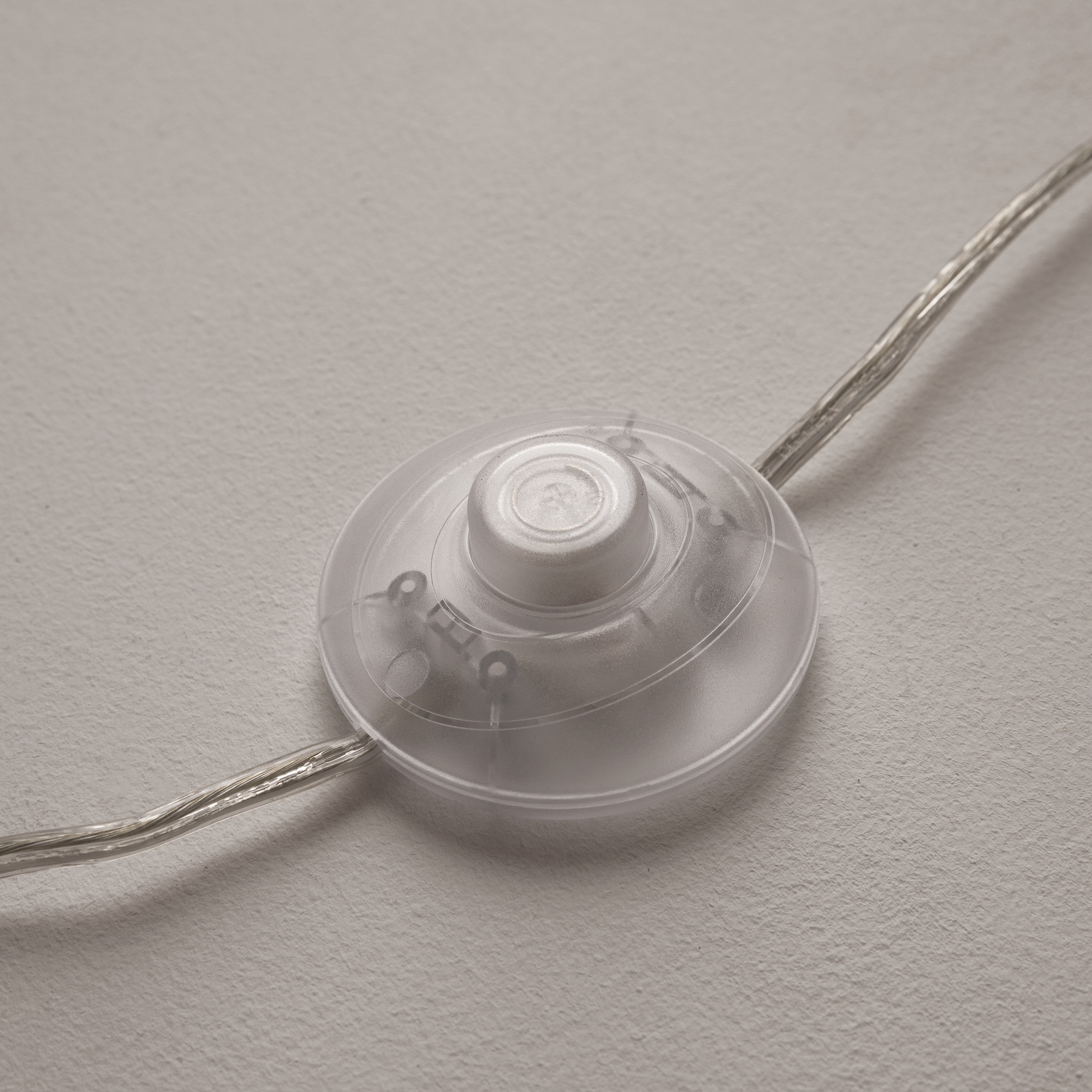 Картинка Торшер Maytoni Lillian H311-FL-01-G