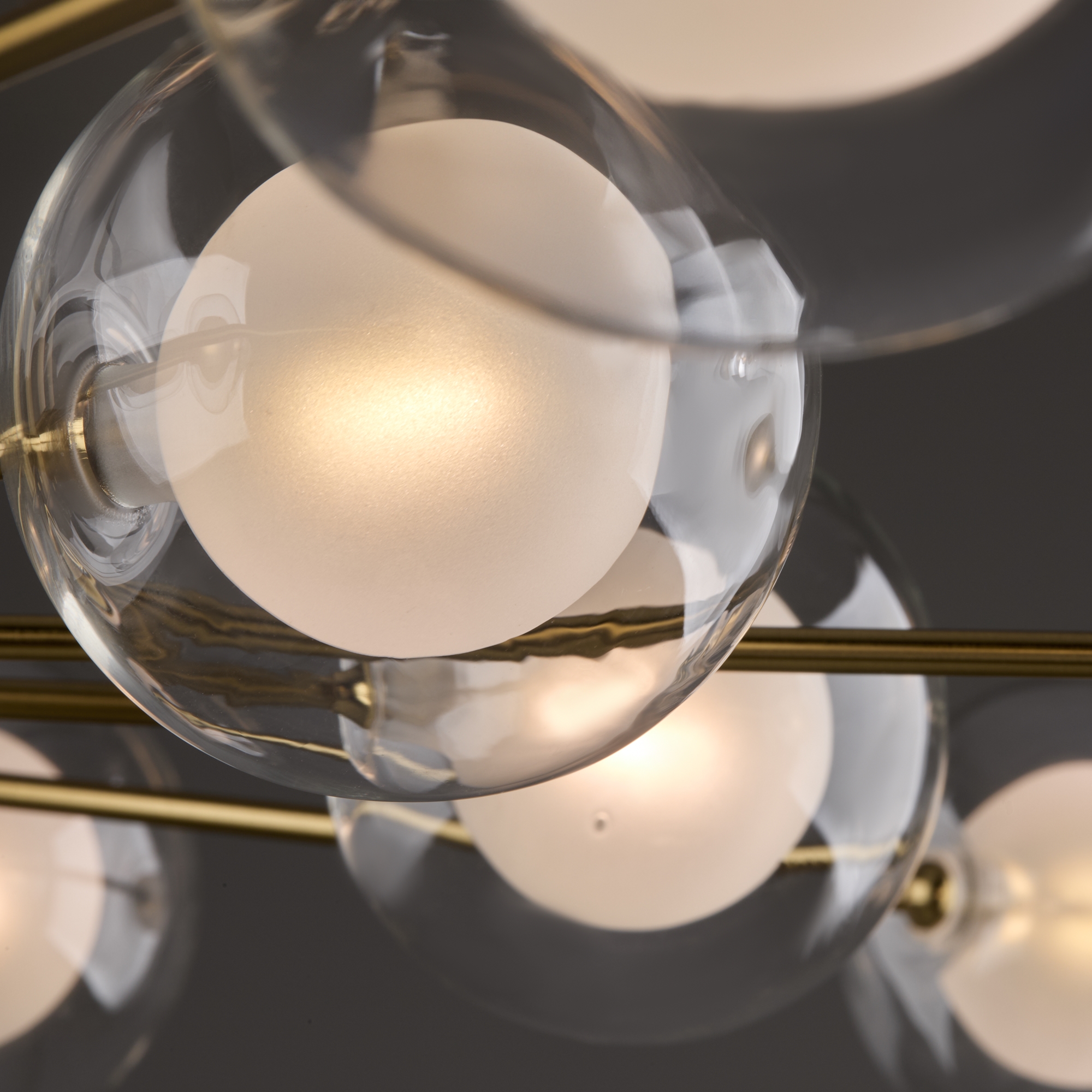 Картинка Потолочная люстра Freya FR5242CL-16BS1