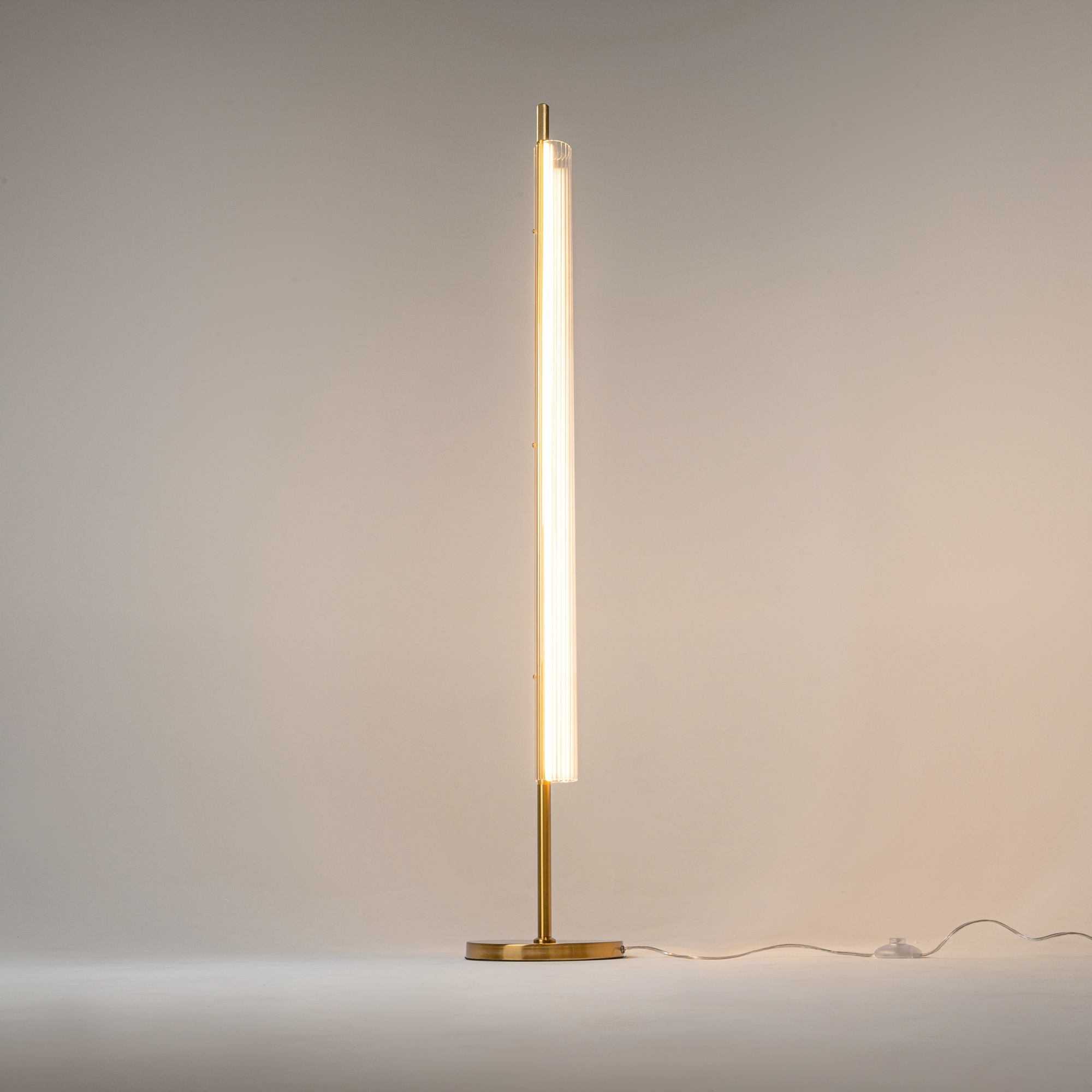 Картинка Напольный светильник (торшер) Maytoni MOD258FL-L15BS3K