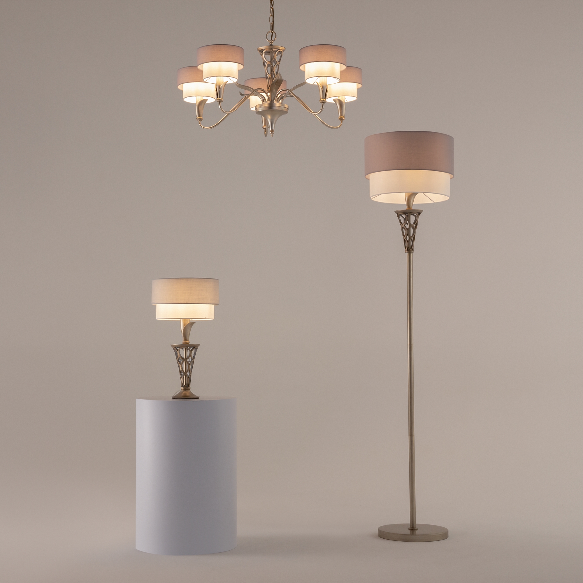 Картинка Настольная лампа Maytoni Lillian H311-11-G