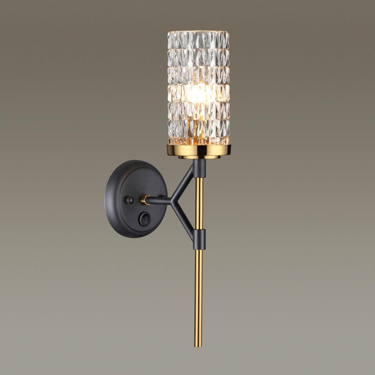 Картинка Бра Odeon Light Vittoria 4225/1W