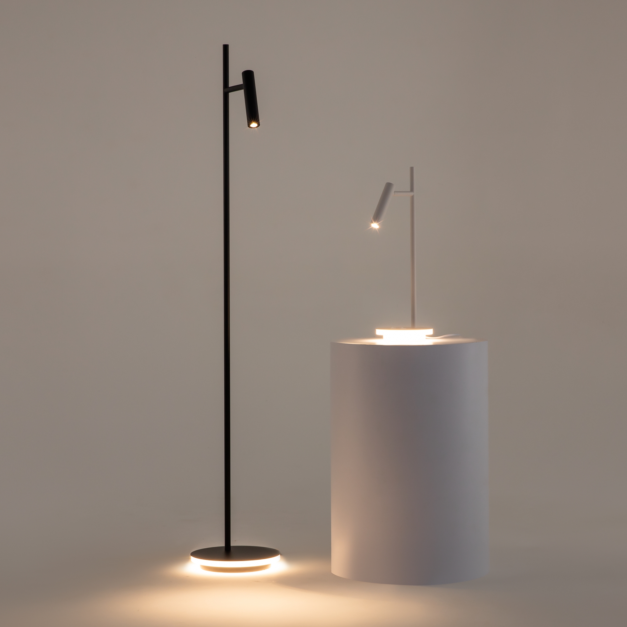 Картинка Настольная лампа Maytoni Estudo Z010TL-L8W3K