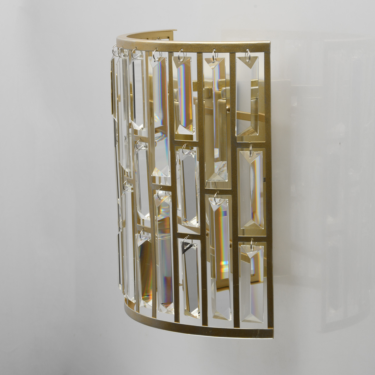 Картинка Настенный светильник MW-Light Монарх 1 121020102