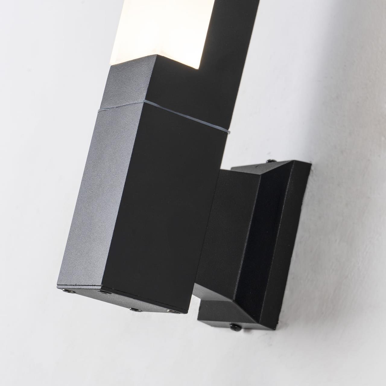 Картинка Уличный настенный светодиодный светильник Favourite Pillar 2861-1W