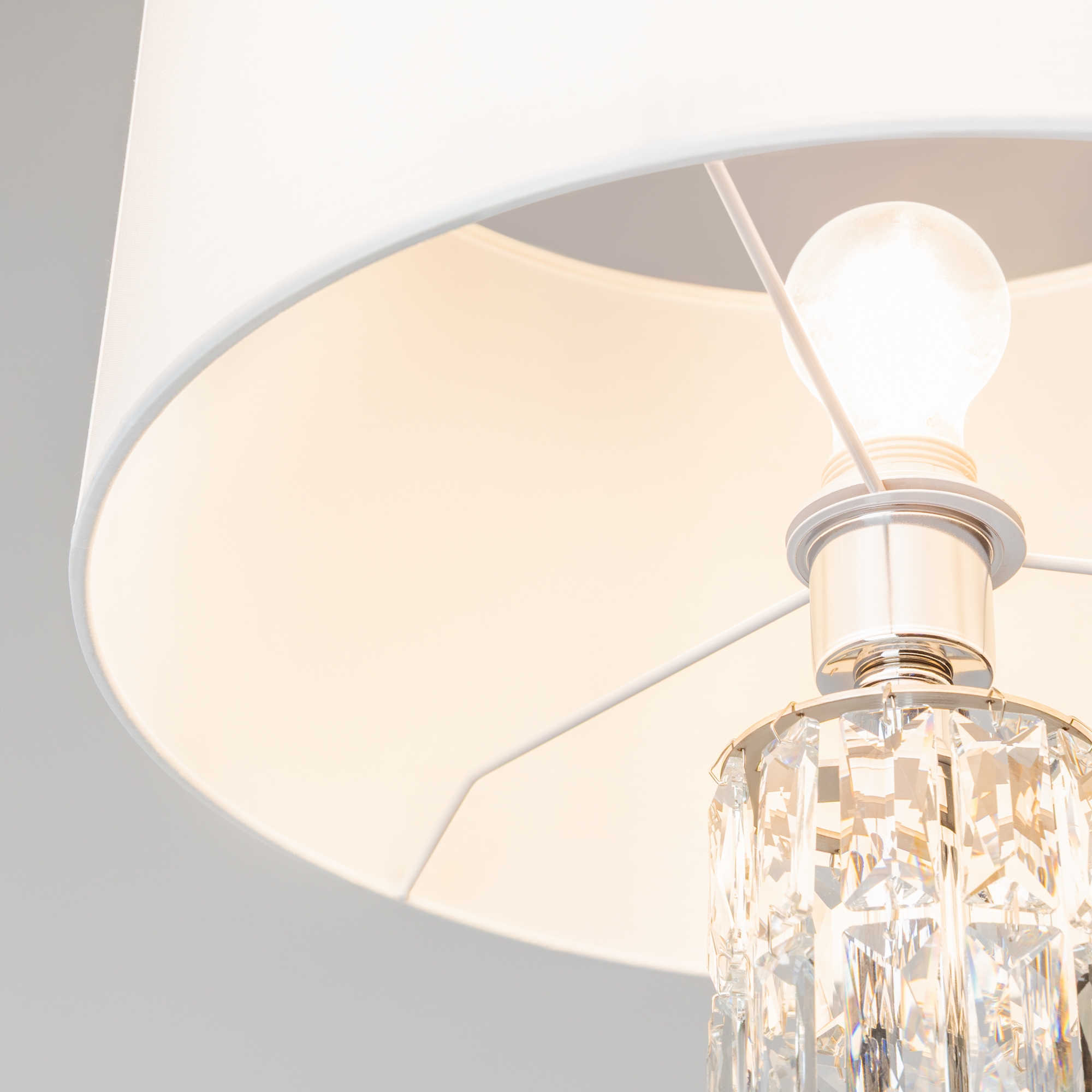 Картинка Торшер Maytoni Talento DIA008FL-01CH