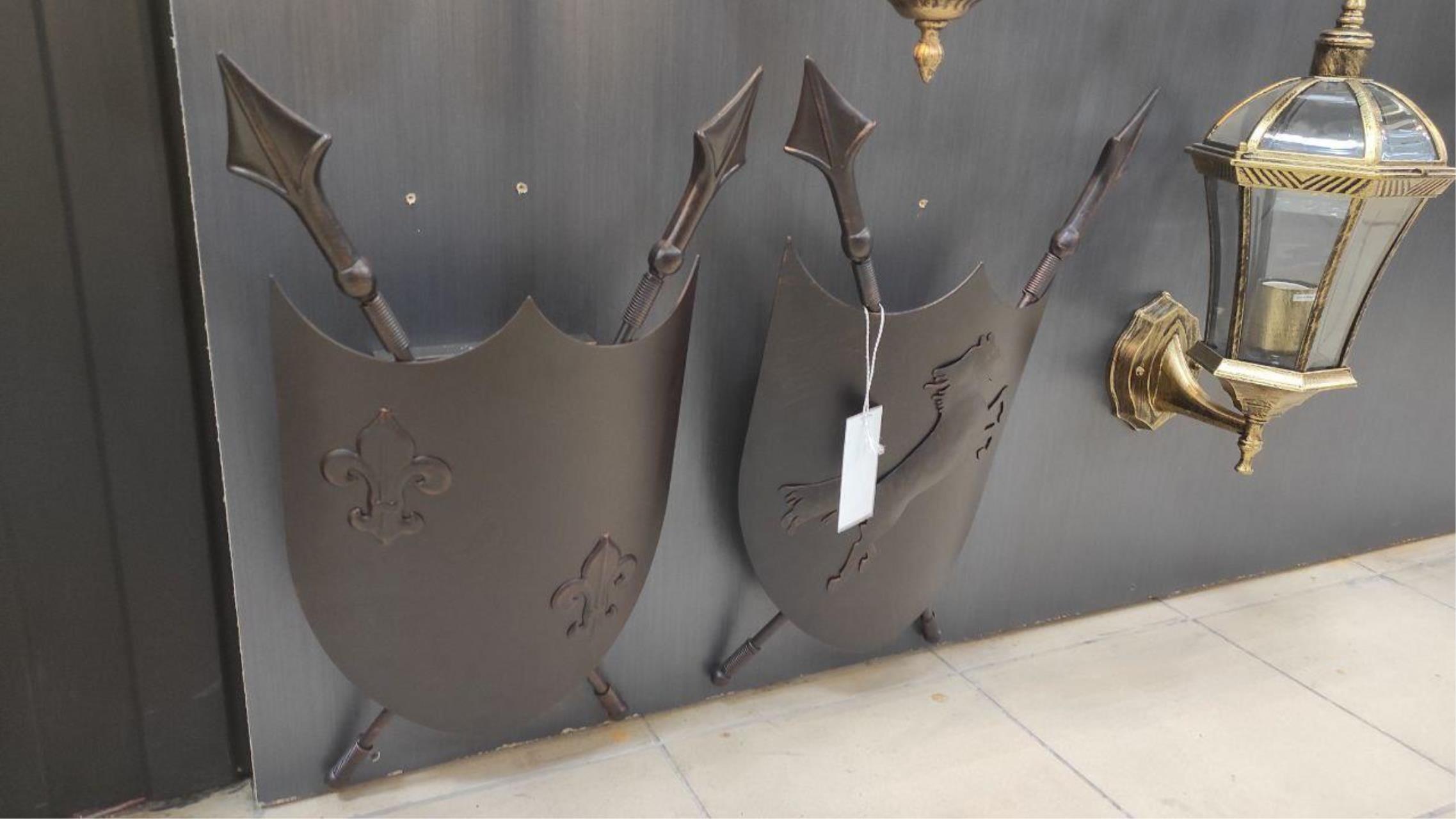 Картинка Настенный светильник Favourite Schild 1787-2W