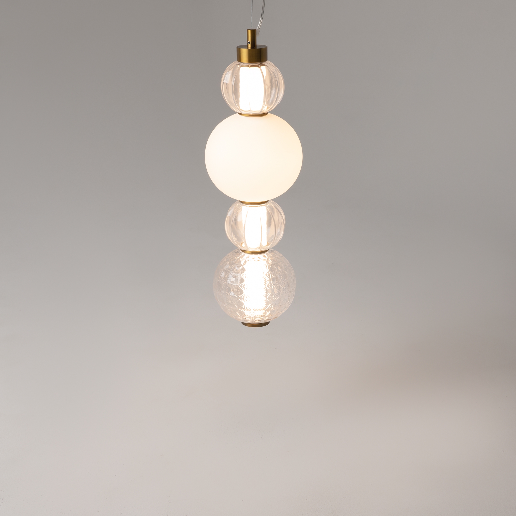 Картинка Подвесной светильник Maytoni P069PL-L17G3K