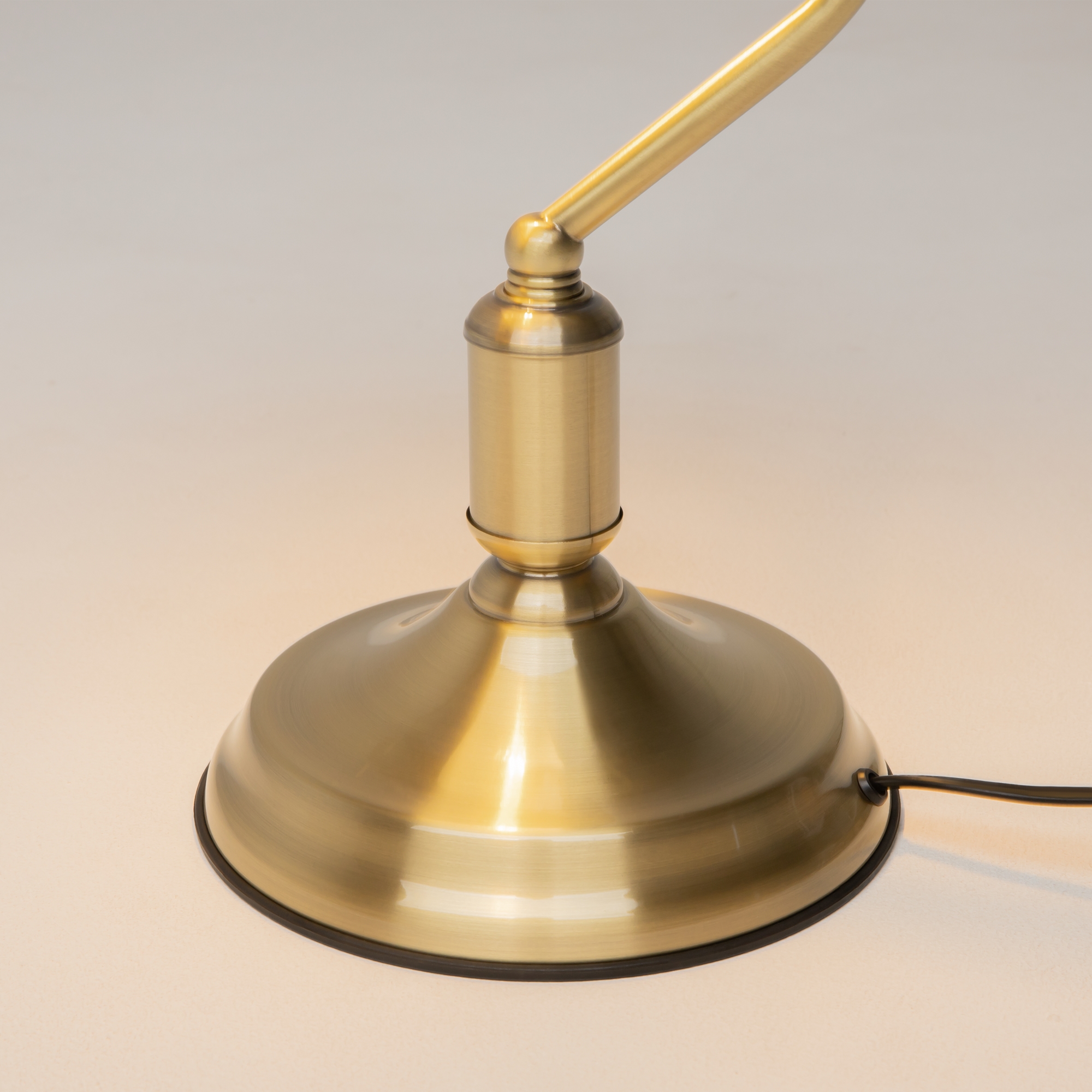 Картинка Настольная лампа Maytoni Kiwi Z153-TL-01-BS