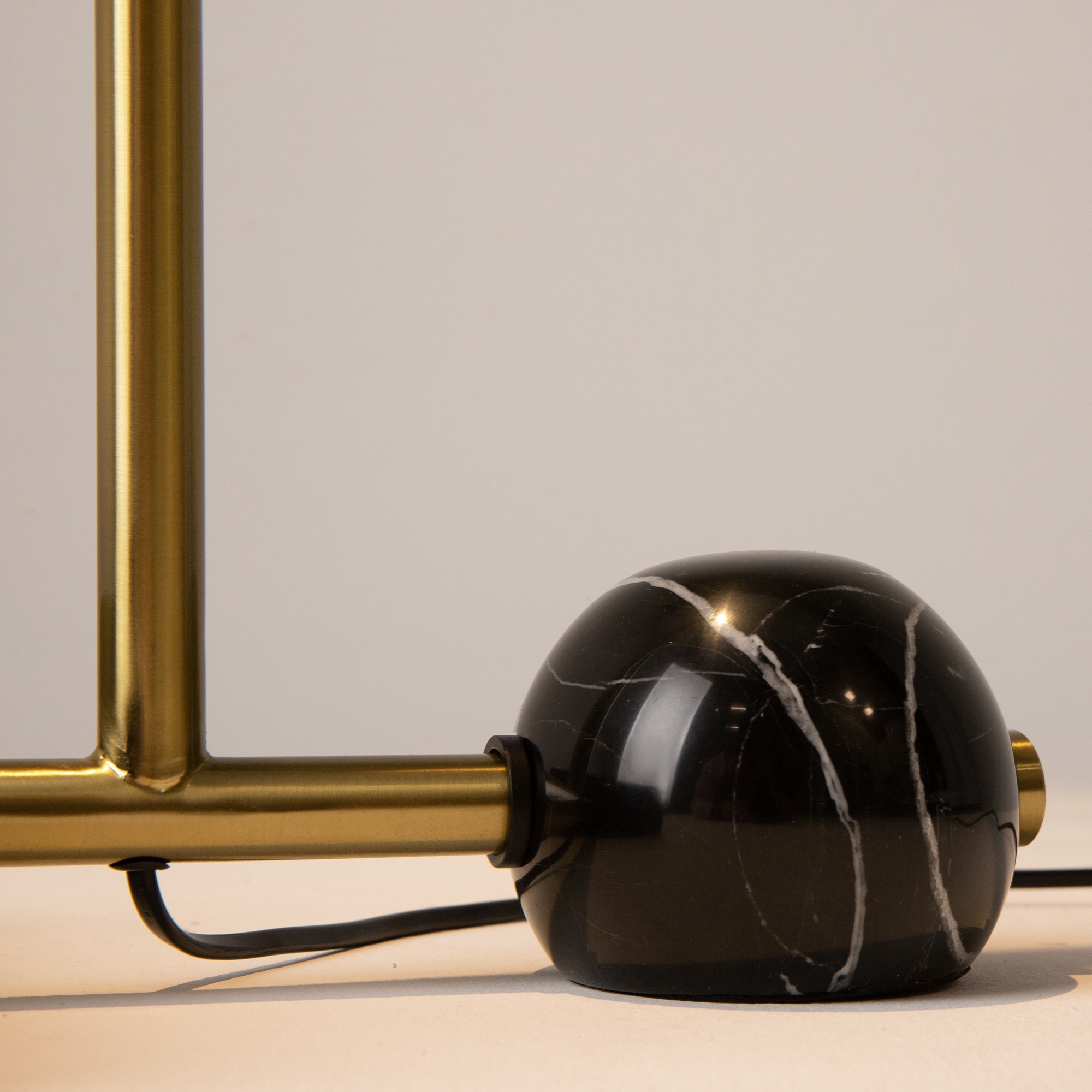 Картинка Напольный светильник (торшер) Maytoni MOD372FL-L10BS3K