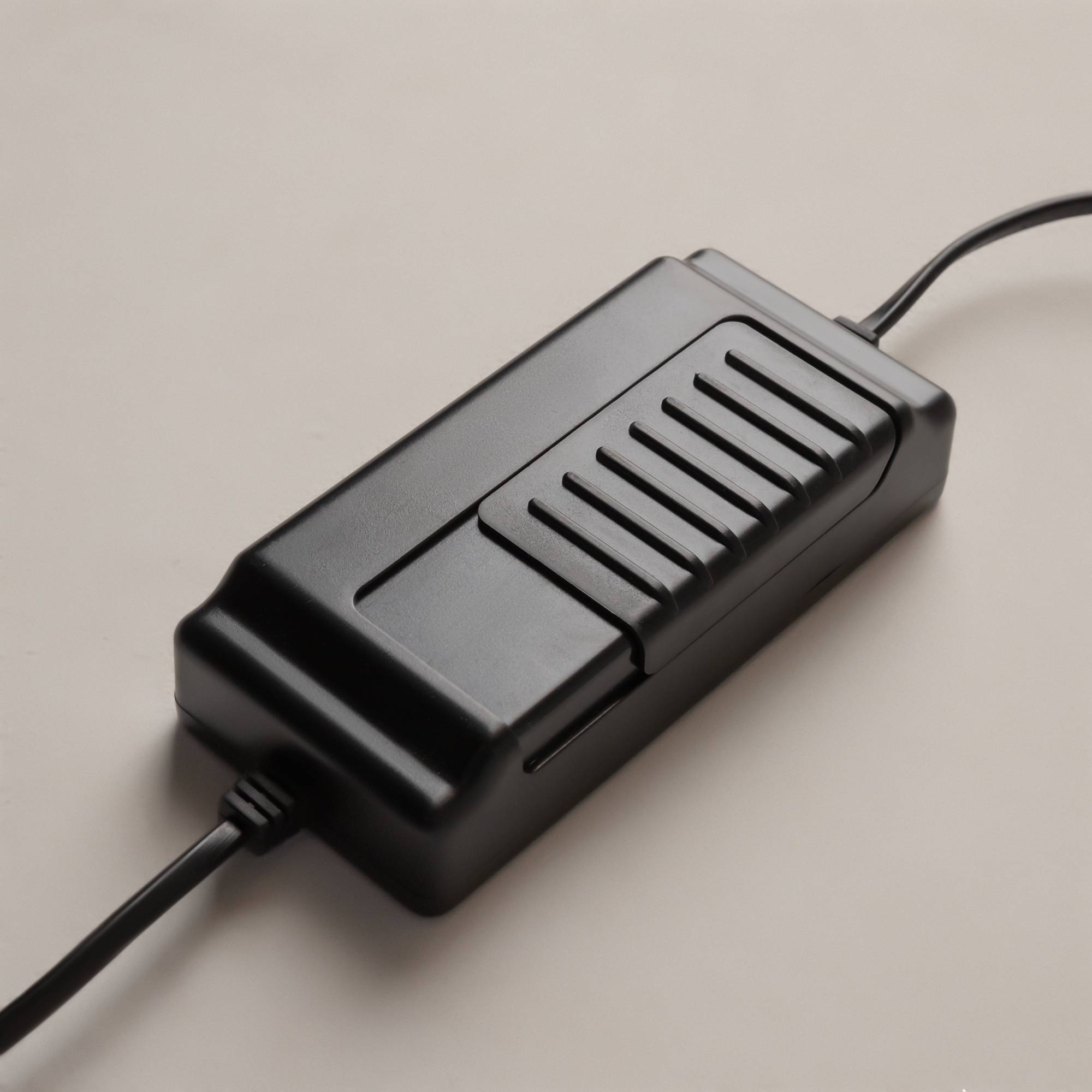 Картинка Напольный светильник (торшер) Maytoni MOD369FL-L36B3K