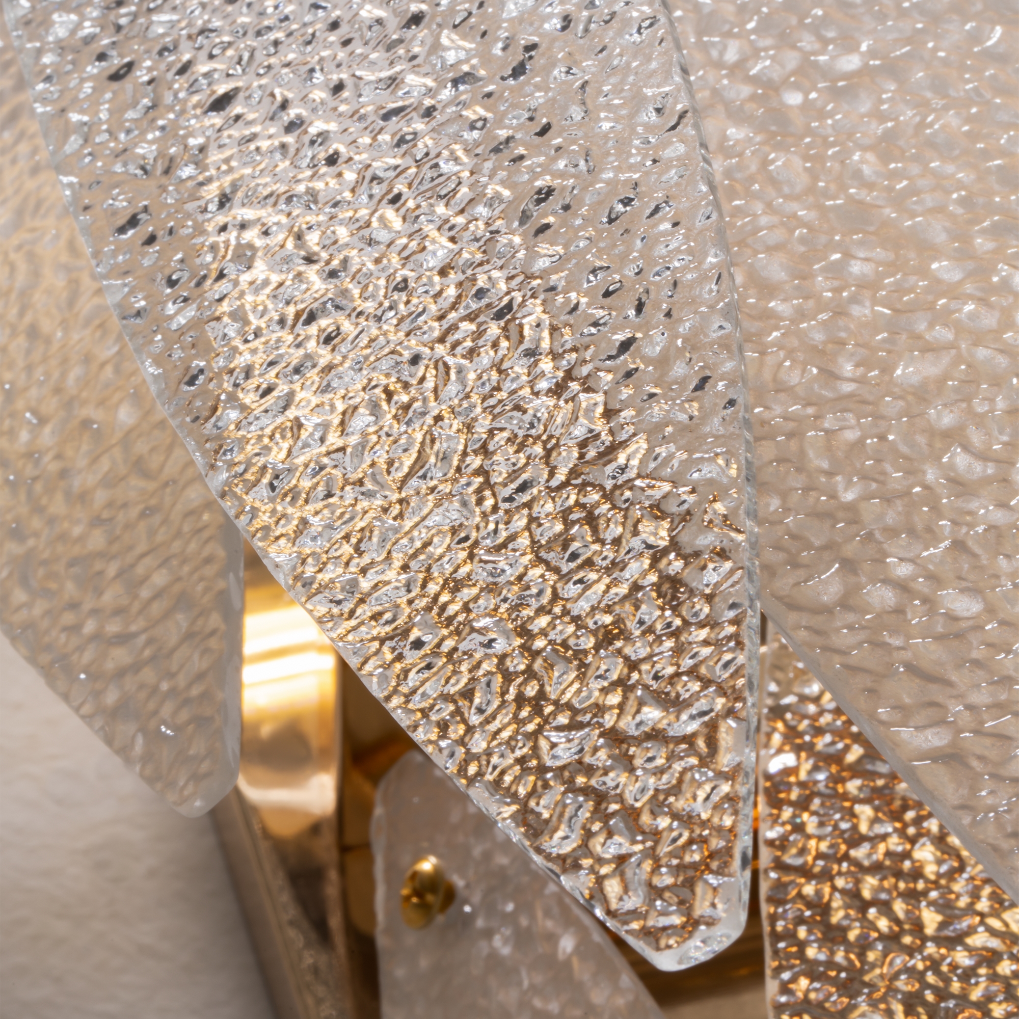 Картинка Настенный светильник (бра) Freya FR5217WL-02FG