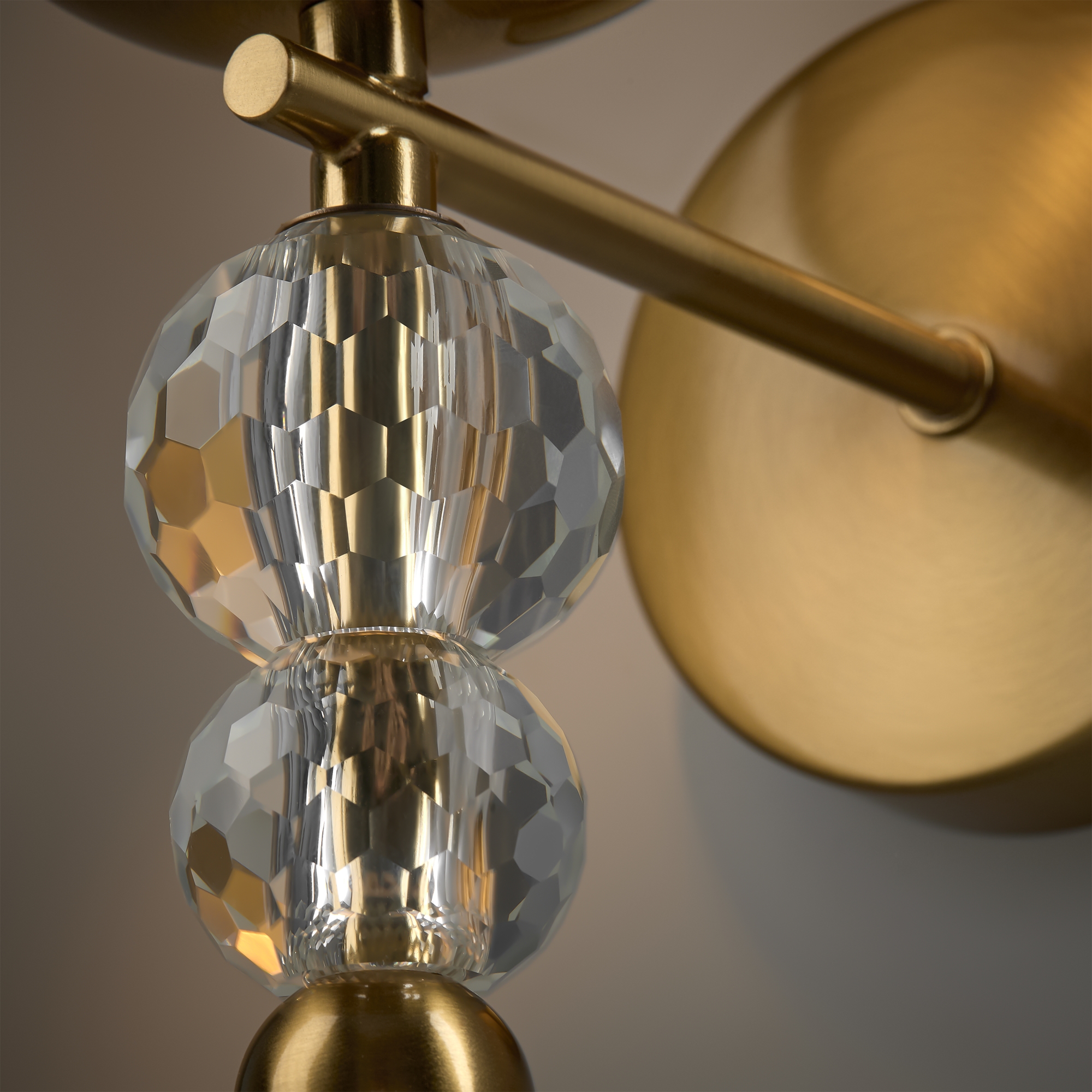 Картинка Настенный светильник (бра) Freya FR1009WL-01BS