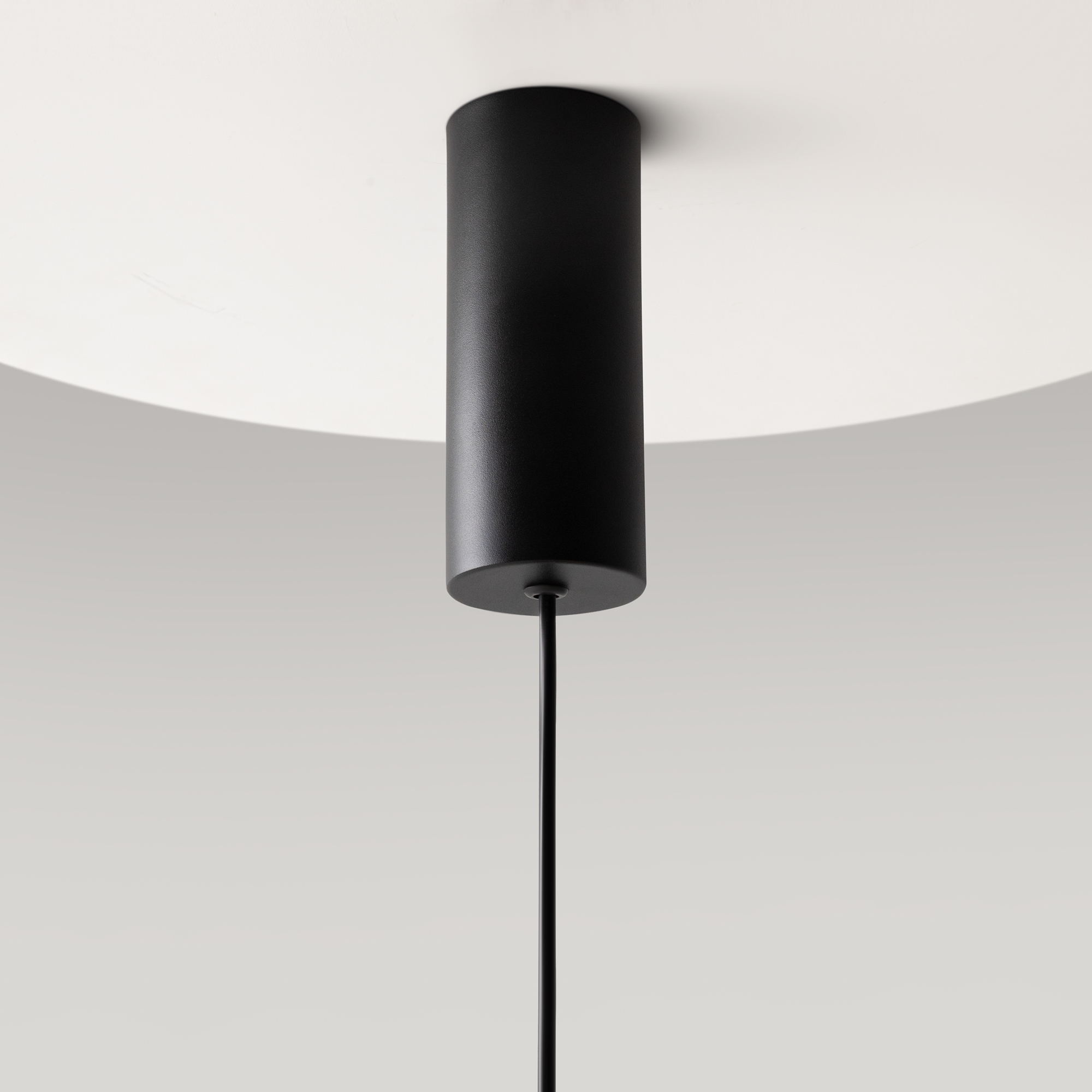 Картинка Подвесной светильник Maytoni MOD189PL-L12B3K1